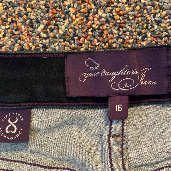 NYDJ size 16 darkwash ankle jeans lift tuck technology straight. Style 38196. - Picture 2 of 3